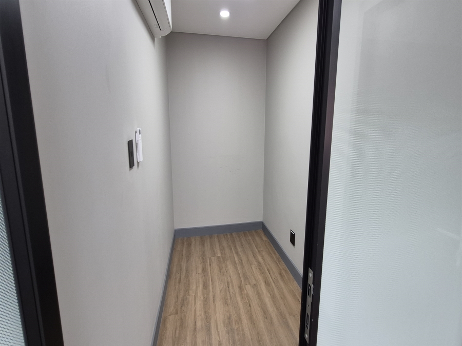 To Let Commercial Property for Rent in Dunkeld Gauteng