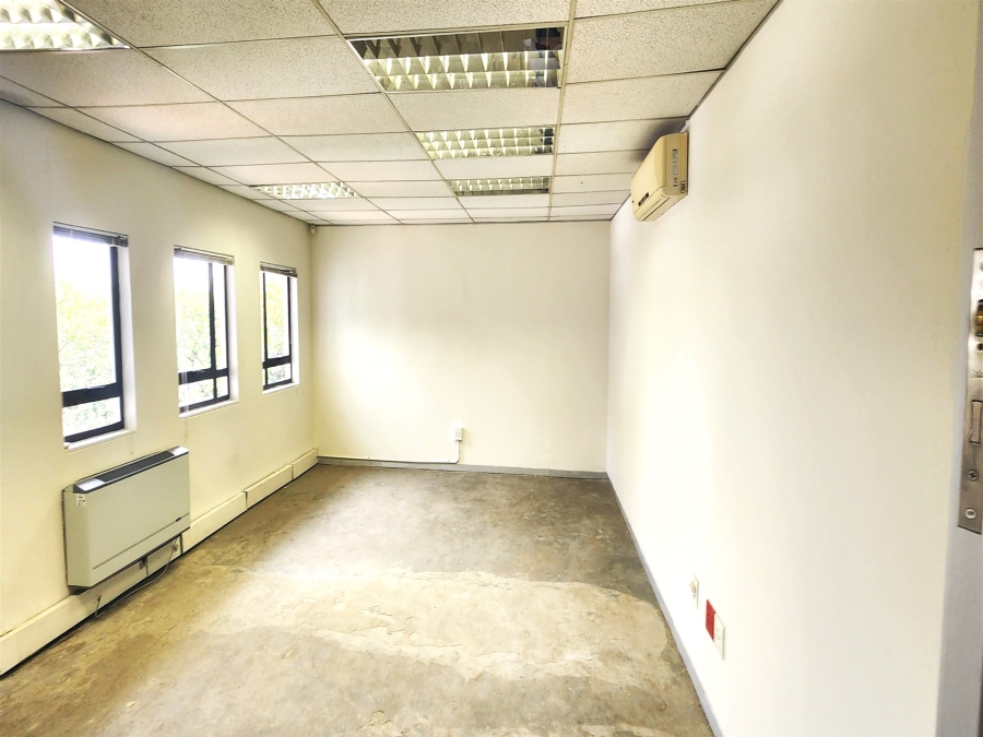 To Let Commercial Property for Rent in Hyde Park Gauteng