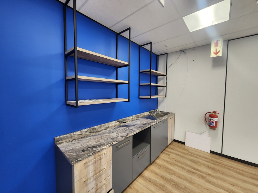 To Let Commercial Property for Rent in Glenadrienne Gauteng