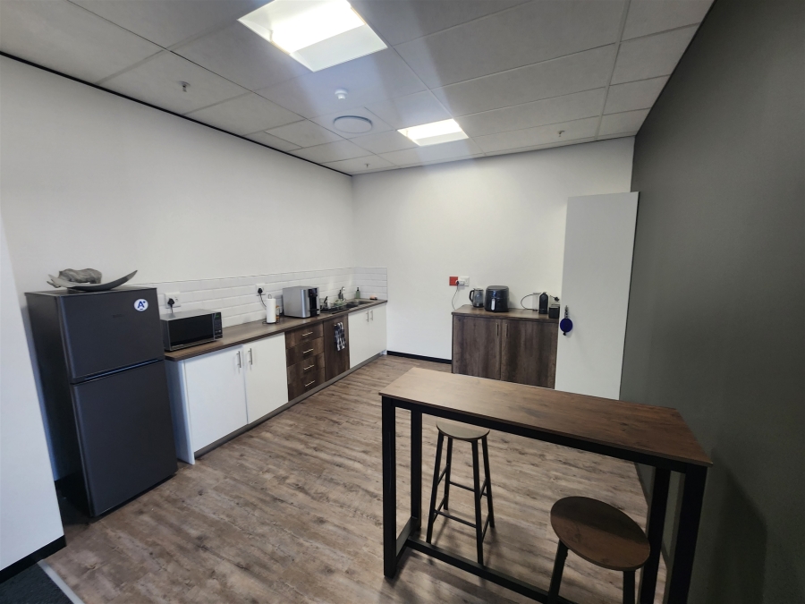 To Let Commercial Property for Rent in Glenadrienne Gauteng
