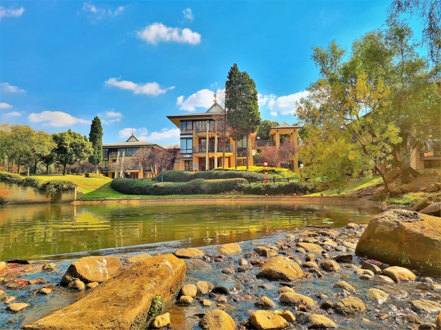 To Let Commercial Property for Rent in Constantia Kloof Gauteng