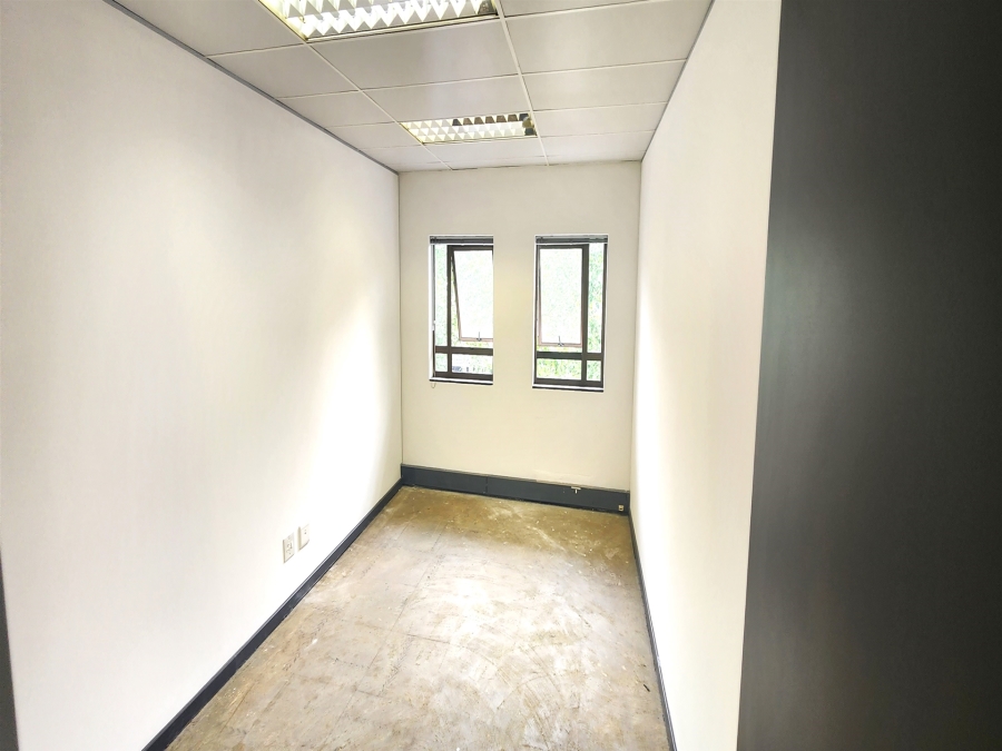 To Let Commercial Property for Rent in Hyde Park Gauteng