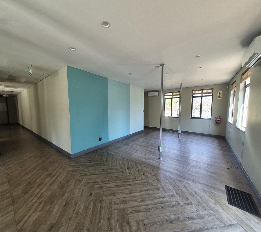 To Let Commercial Property for Rent in Dunkeld Gauteng