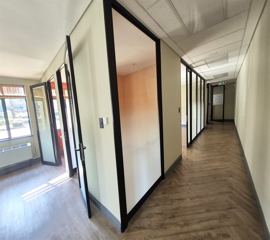 To Let Commercial Property for Rent in Dunkeld Gauteng