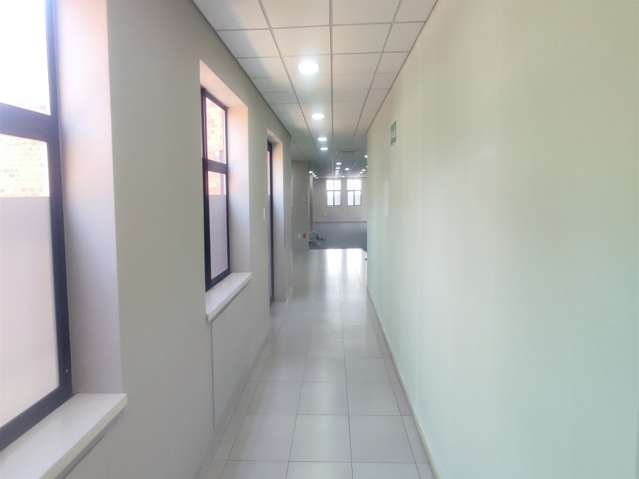 To Let Commercial Property for Rent in Cresta Gauteng
