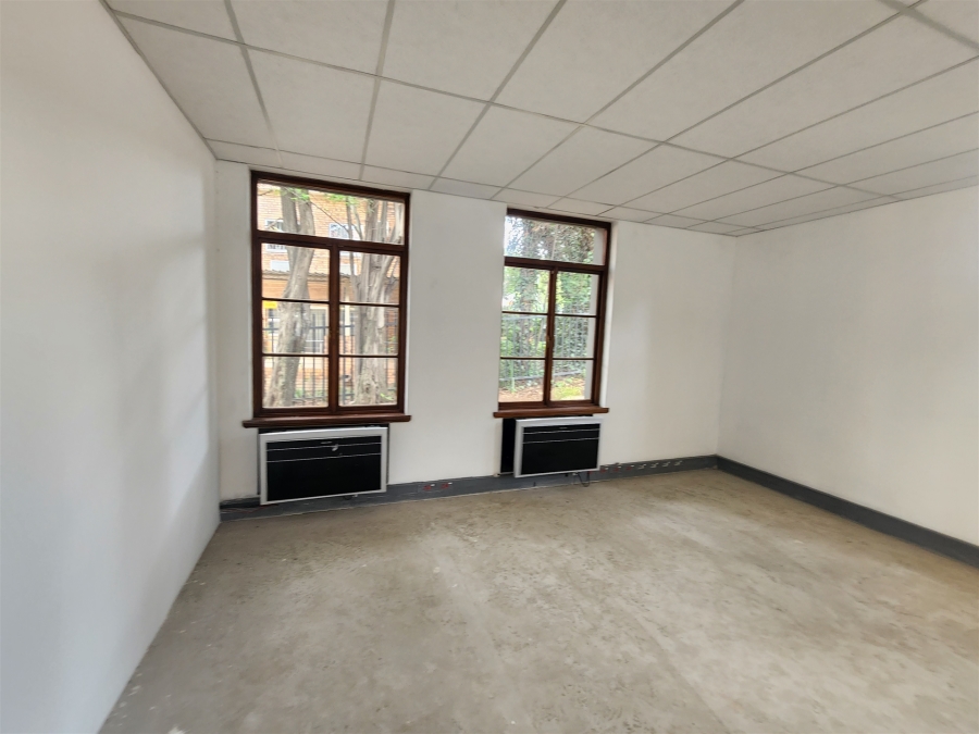 To Let Commercial Property for Rent in Dennehof Gauteng