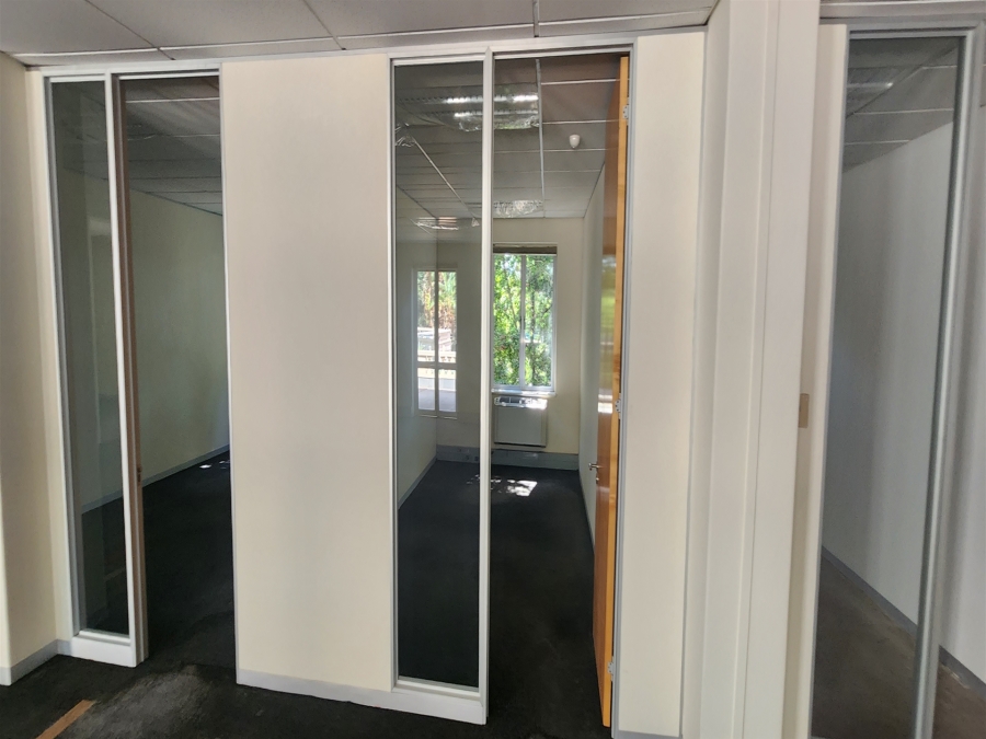 To Let Commercial Property for Rent in Wierda Valley Gauteng