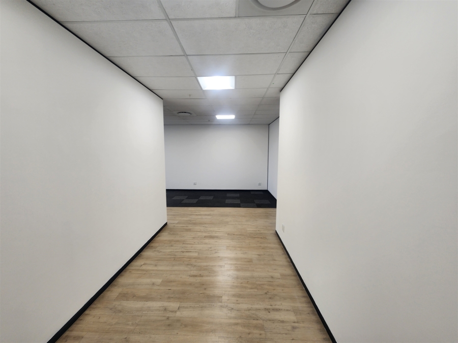 To Let Commercial Property for Rent in Glenadrienne Gauteng