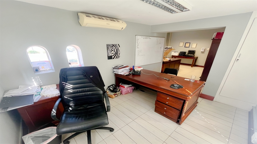 To Let Commercial Property for Rent in Houghton Estate Gauteng