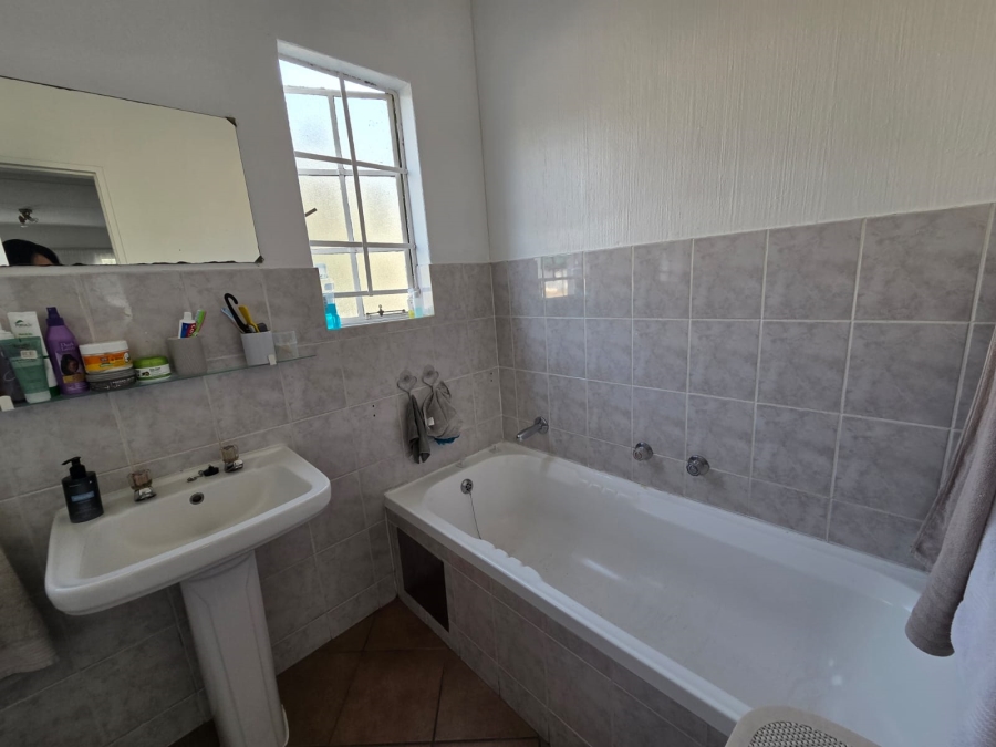 3 Bedroom Property for Sale in Marais Steyn Park Gauteng