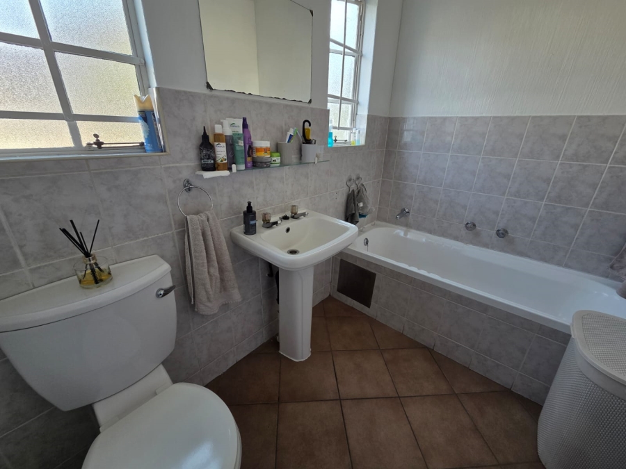 3 Bedroom Property for Sale in Marais Steyn Park Gauteng