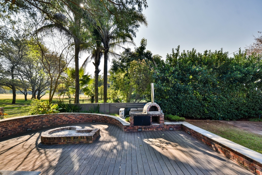 5 Bedroom Property for Sale in Woodhill Estate Gauteng