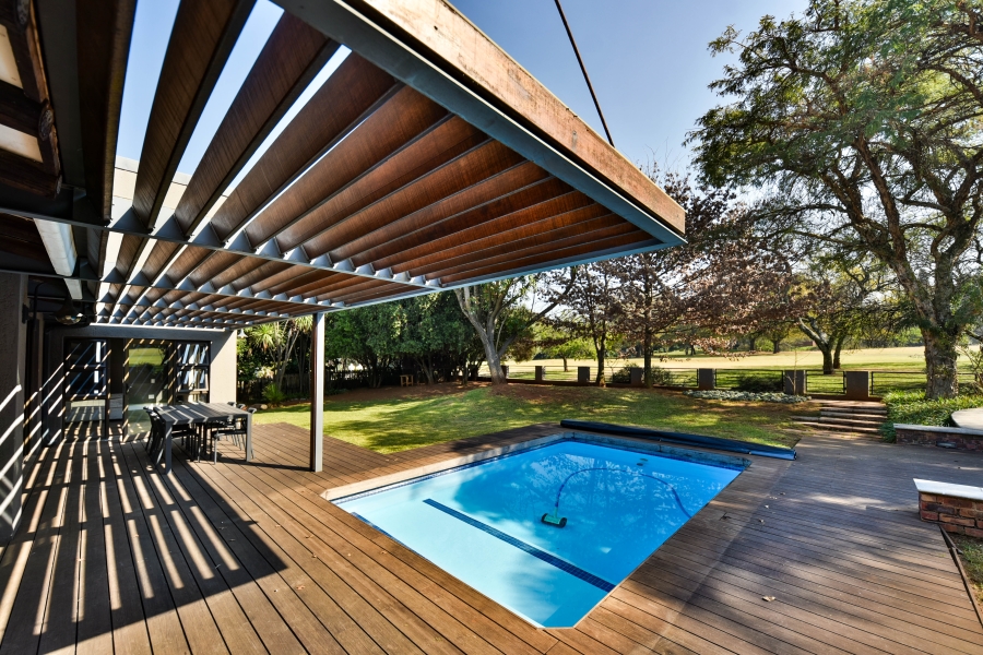 5 Bedroom Property for Sale in Woodhill Estate Gauteng