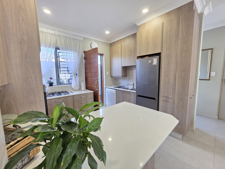3 Bedroom Property for Sale in Waterkloof Marina Retirement Estate Gauteng
