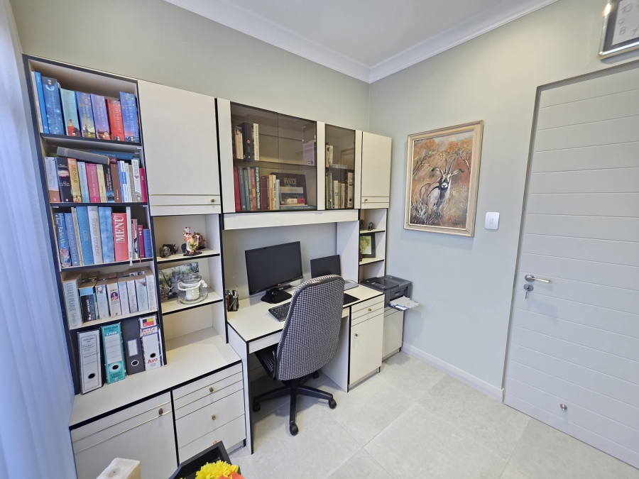 3 Bedroom Property for Sale in Waterkloof Marina Retirement Estate Gauteng