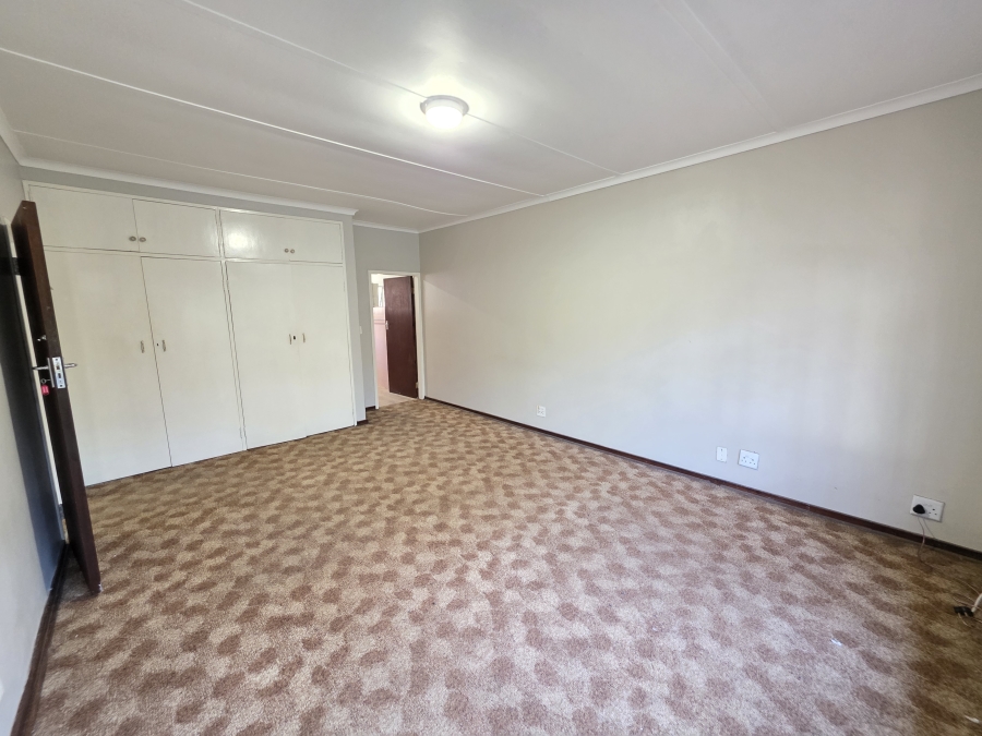 To Let 3 Bedroom Property for Rent in Alphen Park Gauteng