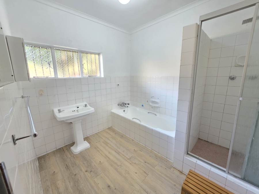 To Let 3 Bedroom Property for Rent in Alphen Park Gauteng