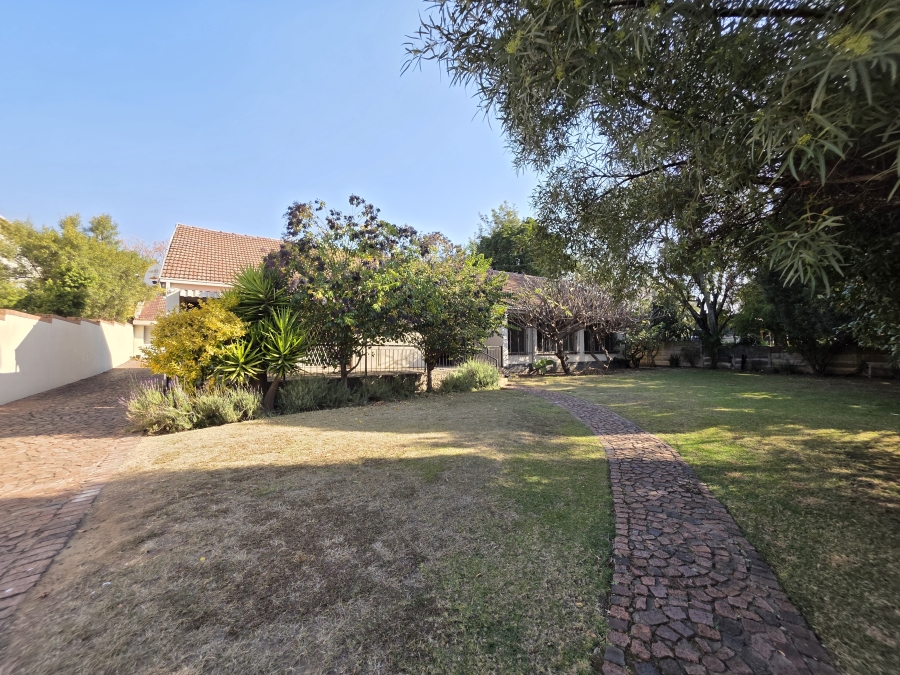 To Let 3 Bedroom Property for Rent in Alphen Park Gauteng
