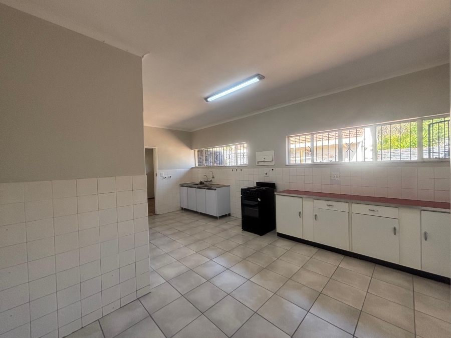 To Let 3 Bedroom Property for Rent in Alphen Park Gauteng