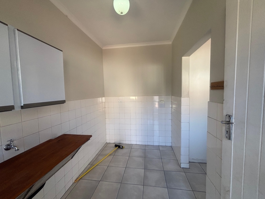 To Let 3 Bedroom Property for Rent in Alphen Park Gauteng