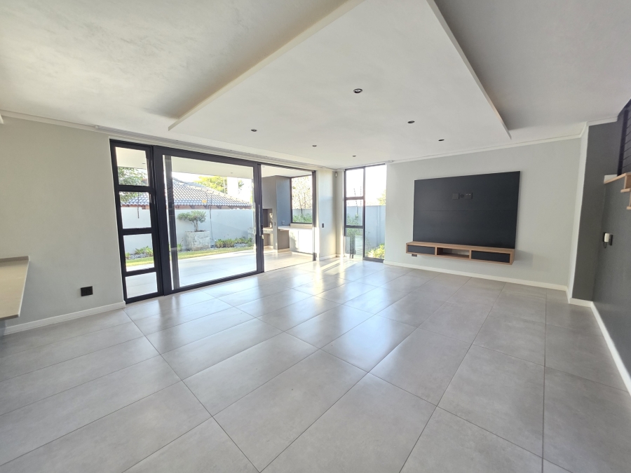 3 Bedroom Property for Sale in Waterkloof Heights Gauteng