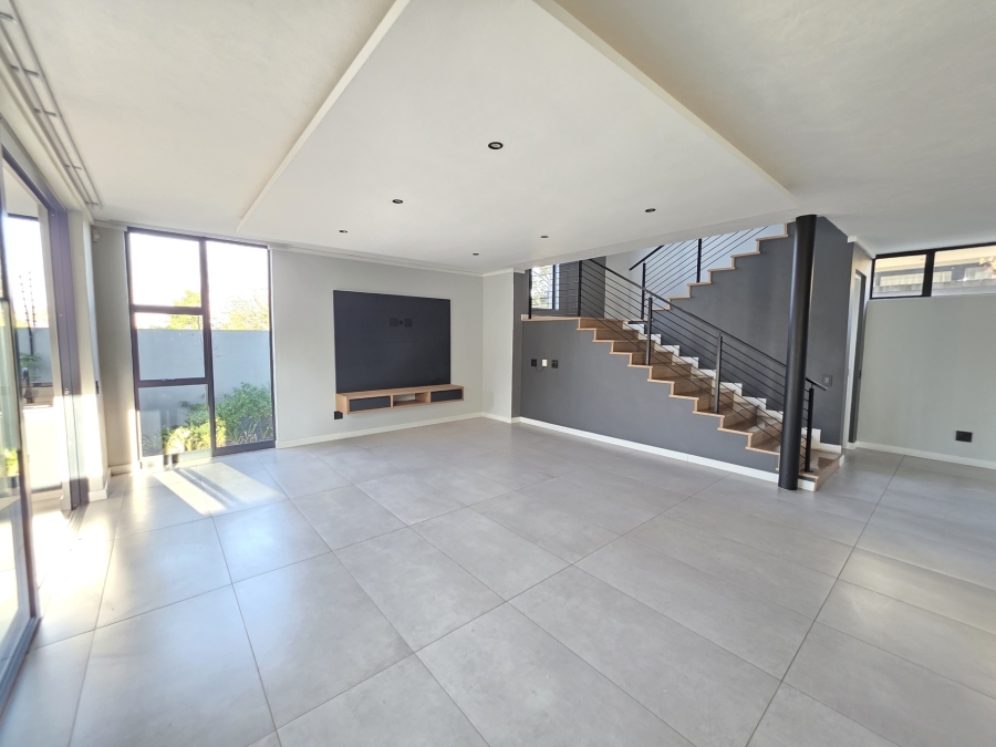 3 Bedroom Property for Sale in Waterkloof Heights Gauteng