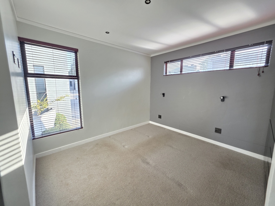 3 Bedroom Property for Sale in Waterkloof Heights Gauteng