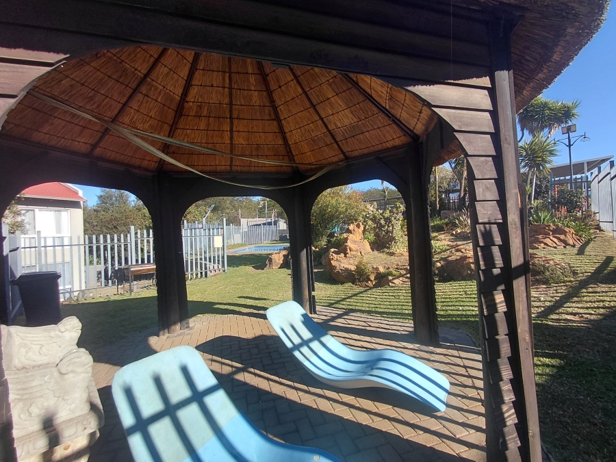 2 Bedroom Property for Sale in South Crest Gauteng