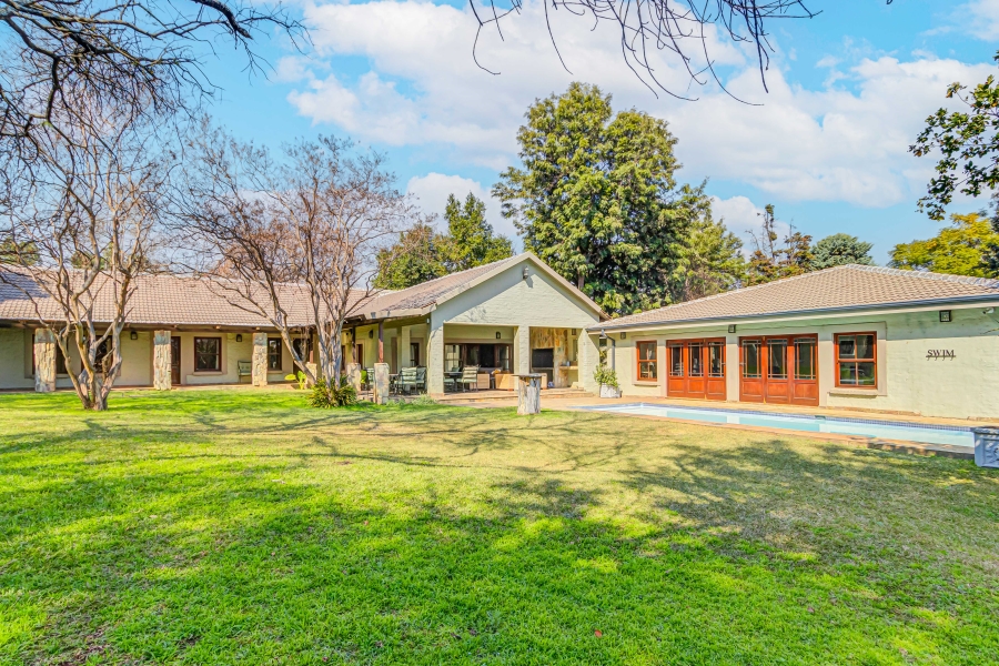 5 Bedroom Property for Sale in Chartwell Gauteng
