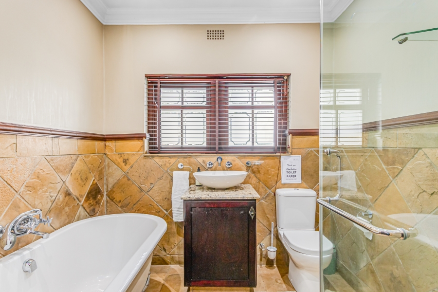 5 Bedroom Property for Sale in Chartwell Gauteng