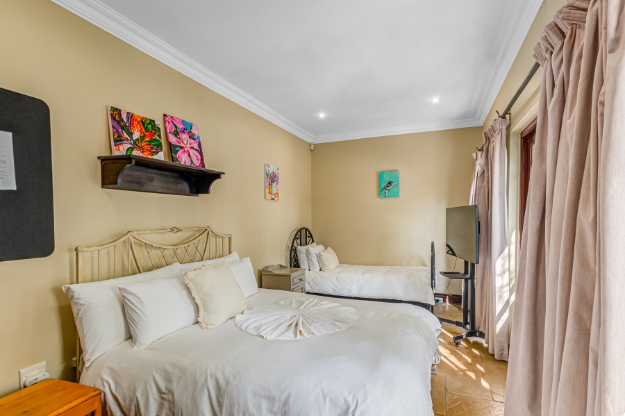 5 Bedroom Property for Sale in Chartwell Gauteng
