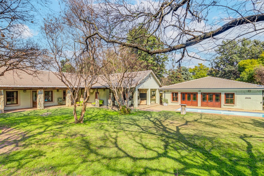 5 Bedroom Property for Sale in Chartwell Gauteng
