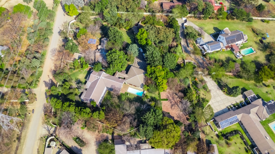 5 Bedroom Property for Sale in Chartwell Gauteng