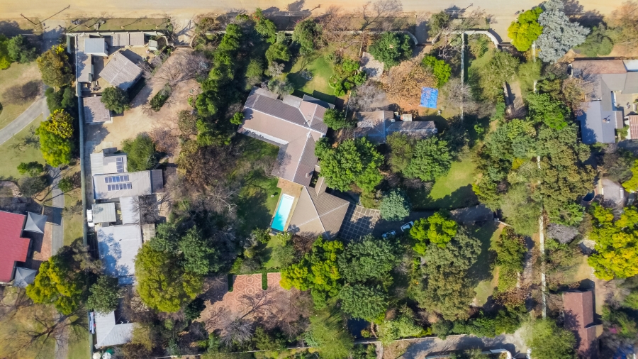 5 Bedroom Property for Sale in Chartwell Gauteng