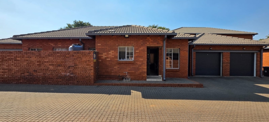 3 Bedroom Property for Sale in Sinoville Gauteng