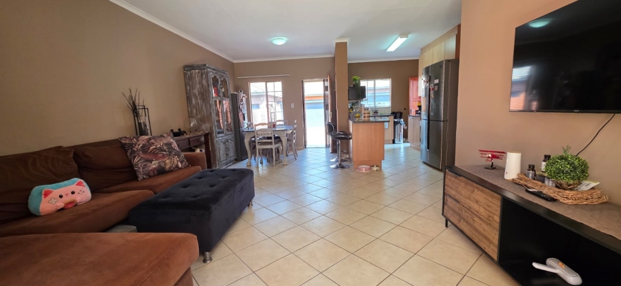3 Bedroom Property for Sale in Sinoville Gauteng