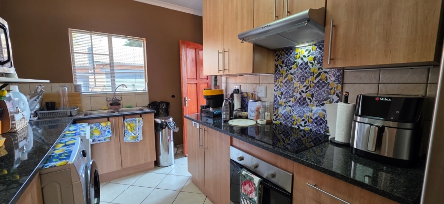 3 Bedroom Property for Sale in Sinoville Gauteng