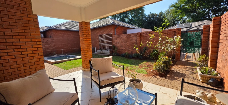 3 Bedroom Property for Sale in Sinoville Gauteng