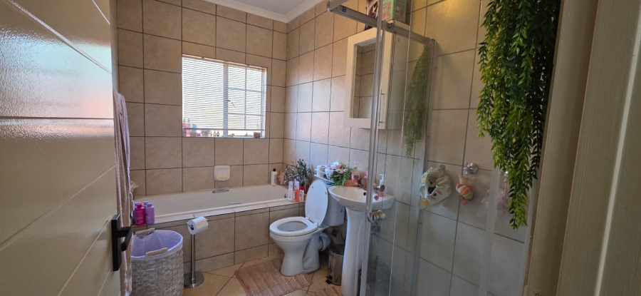 3 Bedroom Property for Sale in Sinoville Gauteng