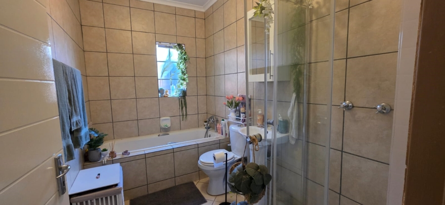 3 Bedroom Property for Sale in Sinoville Gauteng