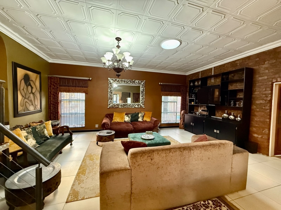 4 Bedroom Property for Sale in Ninapark Gauteng