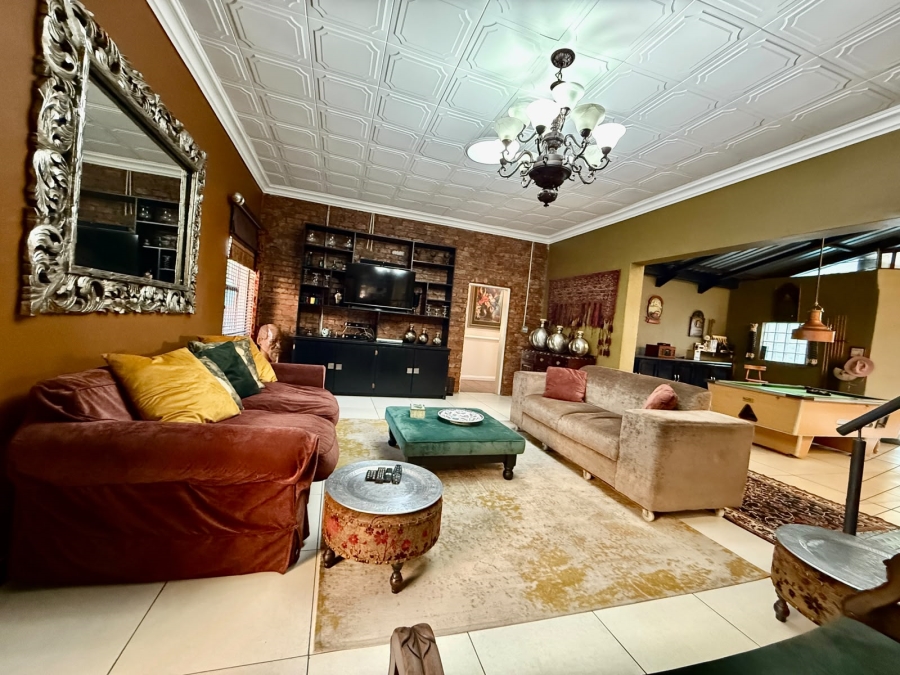 4 Bedroom Property for Sale in Ninapark Gauteng