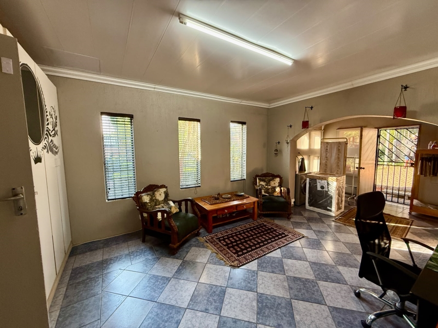 4 Bedroom Property for Sale in Ninapark Gauteng