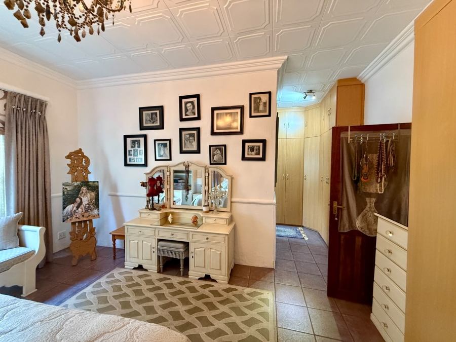 4 Bedroom Property for Sale in Ninapark Gauteng