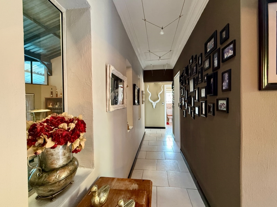 4 Bedroom Property for Sale in Ninapark Gauteng