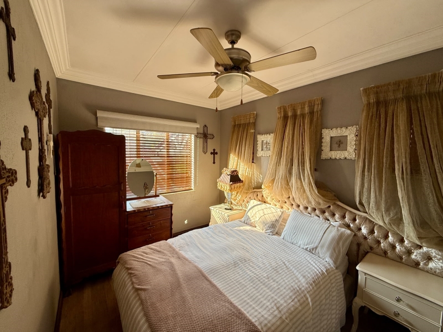 4 Bedroom Property for Sale in Ninapark Gauteng
