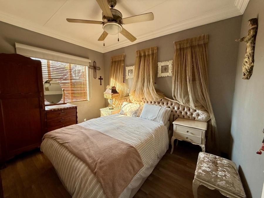 4 Bedroom Property for Sale in Ninapark Gauteng