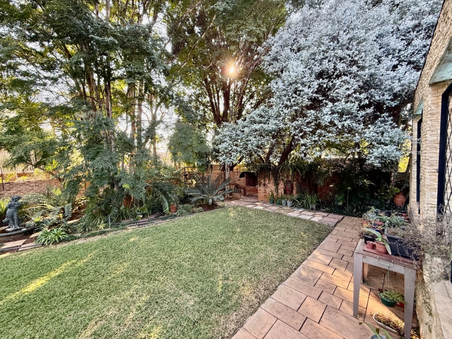 4 Bedroom Property for Sale in Ninapark Gauteng