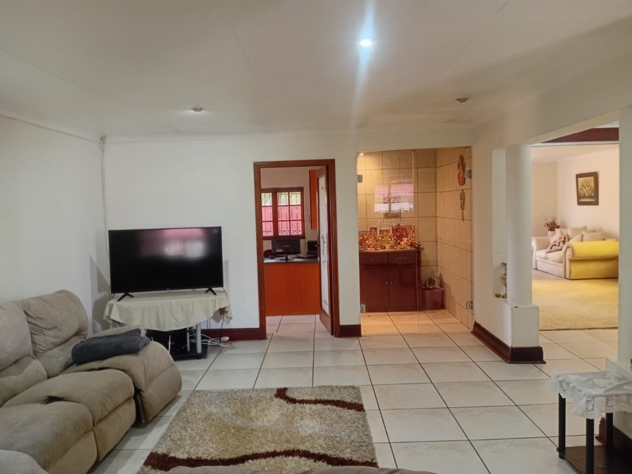 4 Bedroom Property for Sale in Montana Tuine Gauteng