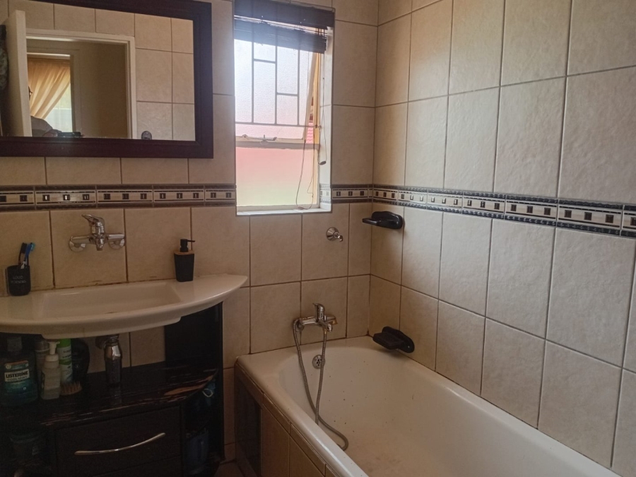 4 Bedroom Property for Sale in Montana Tuine Gauteng